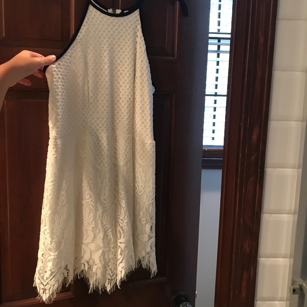 White lace romper L - Picture 3 of 7